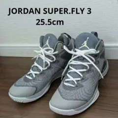 グレー スニーカー