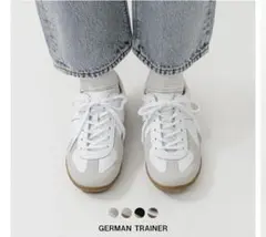 ◎ GERMAN TRAINER 42500 ホワイトスニーカーのサムネイル