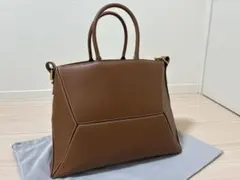 CHARLES & KEITH Nasrin ナスリン ジオメトリックトート