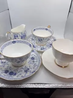 NARUMI ティーカップ ソーサー クリーマー セット