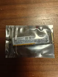 ほぼ新品 Samsung 512GB M.2 NVMe SSD Gen4x4