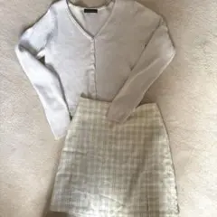BRANDY MELVILLE カーディガン＋スカートのサムネイル