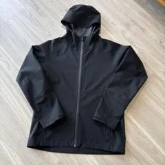 【最終値下げ】UNIQLO ブロックテックパーカー ブラック M