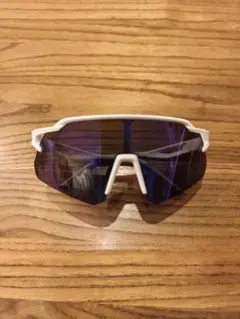 ニューバランス サングラス ホワイトフレーム スモークレンズ