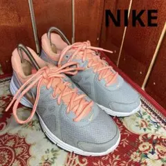 Nike ウォーキングシューズ　22.5cm