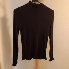 【着用１回のみ・値下げ中】ユニクロ　リブハイネックT　ブラック　М　匿名配送