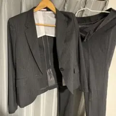 ストライプパンツスーツ　LES MUESレミュー　アオキ