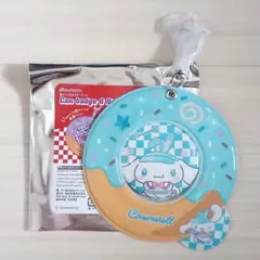 ドンキ限定 シナモロール サンリオ ダイナー 缶バッジ＆ホルダーセット