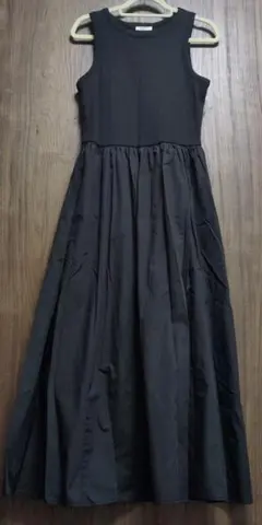 GU ノースリーブ ロングワンピース 黒