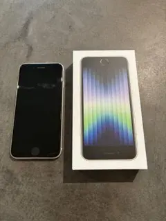 Apple iPhone SE (第3世代) ホワイト 本体