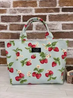 ちょこっとお出かけトートバッグ（C・K いちご柄）