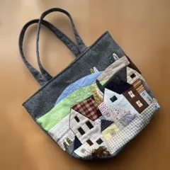 ハンドメイド　パッチワークのトートバッグ　グレー