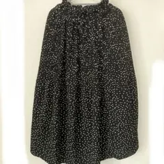 水玉模様のロングスカート