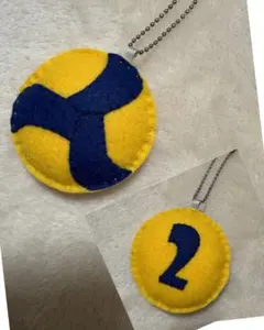 #2⭐︎応援⭐︎部活お守り バレーボール １個