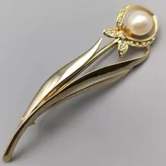 花形パールブローチ
