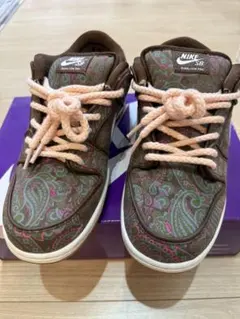 Nike SB Dunk Low PRM 