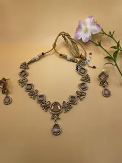 ベビーピンクのネックレスセット