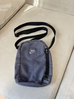 NIKE ナイキ グレー ショルダーバッグ