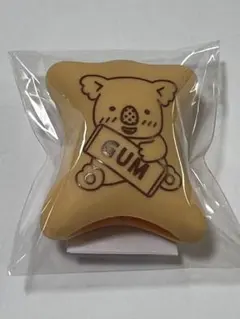 コアラのマーチ ガムキャップ ベージュファミリーマート　GUM