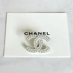 CHANEL ヴィンテージ　ボタン　プレート　パール　ロゴ ブローチ シルバー