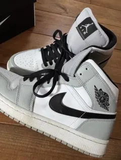 Nike Air Jordan 1 mid ライトスモークグレー　27cm