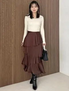 SNIDEL スナイデル　サテンナローティアードスカート　BRW