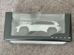 新型RAV4　GR SPORT　ミニカー　ブラック×プラチナホワイトパールマイカ RAV4 GR SPORT ミニカー セット ブラック×プラチナホワイトパール