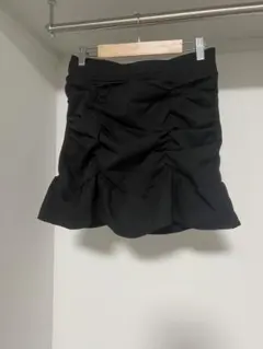 黒フリルミニスカートと牛柄スカートセット