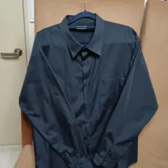 黒の長袖ワイシャツ XL