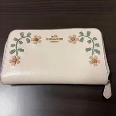 COACH 花柄レザー二つ折り財布