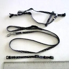 3点セット ハーネス＋リード＋首輪 黒地に白ハート柄 XS