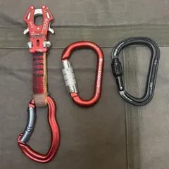 Item thumbnail for item ca07e18c-648d-48e6-90e9-d91e5924e6f2