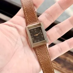 1970年代 WALTHAM タンク 黒文字盤 ローマン 超硬 手巻き - メルカリ