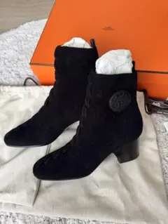 【新品未使用】HERMES ショートブーツ 《ジェナ》 60 37.5のサムネイル