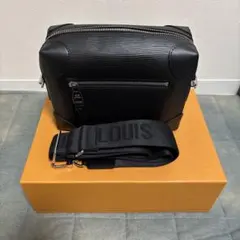 レザー ショルダーバッグ