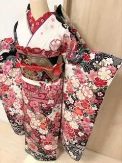 Item thumbnail for item 4555b78c-5247-44f8-9904-fdb69b16f36c