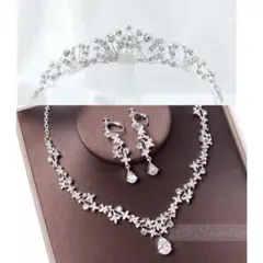 クリスタルティアラ＆ネックレス＆イヤリング3点セット結婚式前撮りウェディングc