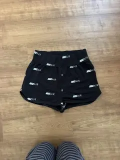 Nike ブラック ショートパンツ M