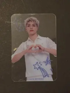 &TEAMカフェ 平日特典 クリアトレカ マキ MAKI &TEAM Cafe