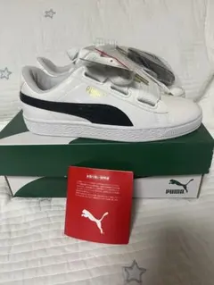 PUMA BASKET HEART PATENT スニーカー ホワイトのサムネイル