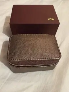 ete ブラウン アクセサリーケース　ポーチ