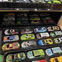 ミニカーセット 70台 多色 - メルカリ
