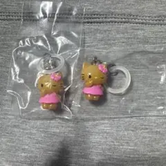 ハローキティ めじるしアクセサリー2つ