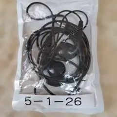 マイク付きイヤホン　黒