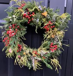 新春の紅い実のリース〜ハンドメイド自然素材