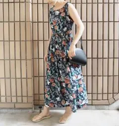 青緑色花柄ノースリーブマキシドレス