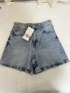ZARA ライトブルー デニムショートパンツ (36)