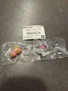 ガチャガチャ ハローキティ めじるしアクセサリー 日焼け チャーミー 2点セット