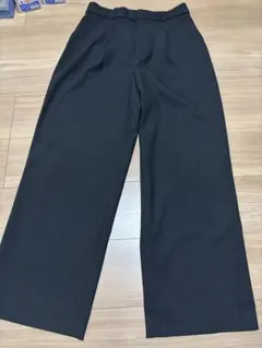 ユニクロ　タックワイドパンツ　ブラック　サイズL