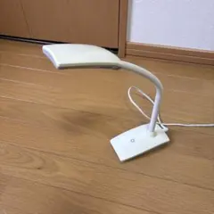 ニトリ LEDデスクライト PICO WH 本体のサムネイル